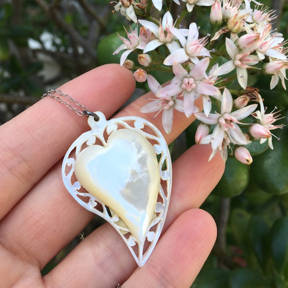 Vintage Mother of Pearl Heart Pendant Hand Carved Shell Boho NWT 1.75"